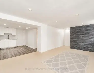 135 Avenue Rd <a href='https://luckyalan.com/community_CN.php?community=Richmond Hill:North Richvale'>North Richvale, Richmond Hill</a> 4 beds 2 baths 1 garage $888K