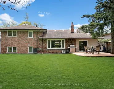8 Woodlee Rd East End-Danforth, Toronto 3 beds 1 baths garage $824.999K