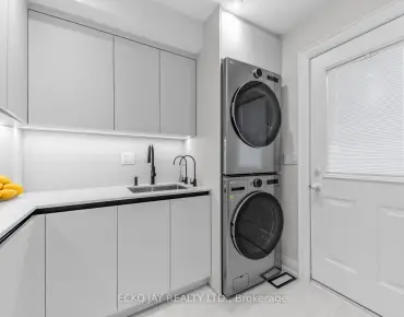 16 Chrysler Cres Wexford-Maryvale, Toronto 3 beds 3 baths 1 garage $799K