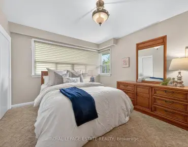 2 Chelway Rd Woburn, Toronto 4 beds 4 baths 1 garage $1.229M