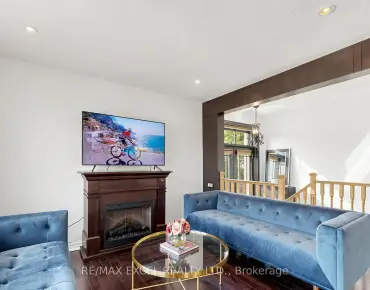 
285 Gilbert Ave Caledonia-Fairbank, Toronto 3 beds 3 baths 2 garage $850K