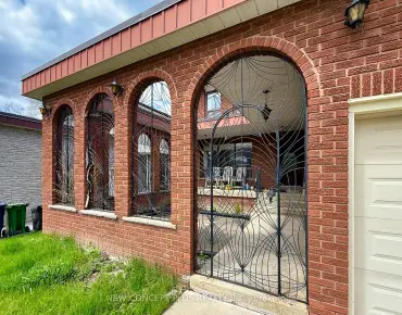 
11 Foxley St Trinity-Bellwoods, Toronto 4 beds 2 baths 2 garage $1.599M