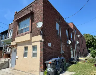 239 Pineway Blvd <a href='https://luckyalan.com/community_CN.php?community=Toronto:Bayview Woods-Steeles'>Bayview Woods-Steeles, Toronto</a> 3 beds 4 baths 2 garage $1.335M