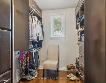 
11 Gablehurst Cres Tam O'Shanter-Sullivan, Toronto 5 beds 3 baths 2 garage $999K