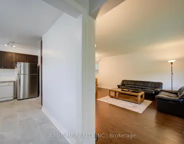 1022 Spadina Rd <a href='https://luckyalan.com/community.php?community=Toronto:Forest Hill North'>Forest Hill North, Toronto</a> 3 beds 4 baths 2 garage $2.399M