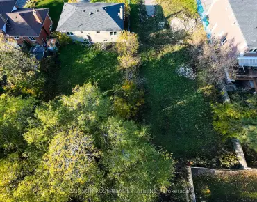 18 Deep Roots Terr Englemount-Lawrence, Toronto 4 beds 4 baths 1 garage $1.25M