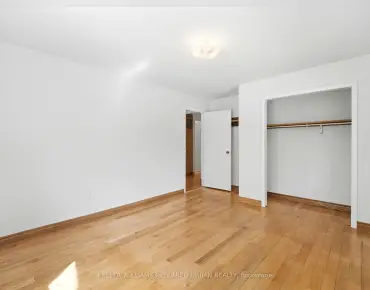 21 Truxford Rd <a href='https://luckyalan.com/community.php?community=Toronto:Parkwoods-Donalda'>Parkwoods-Donalda, Toronto</a> 4 beds 4 baths 1 garage $1.399M