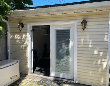 230 Strathallan Wood <a href='https://luckyalan.com/community.php?community=Toronto:Bedford Park-Nortown'>Bedford Park-Nortown, Toronto</a> 4 beds 4 baths garage $4.599M