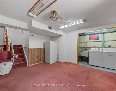 70 Dunstall Cres West Hill, Toronto 3 beds 2 baths 2 garage $1.18M