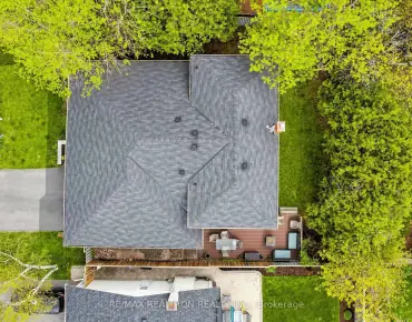 
9 Lonergan Cres <a href='https://luckyalan.com/community.php?community=North York:Bayview Woods-Steeles'>Bayview Woods-Steeles, North York</a> 4 beds 5 baths 2 garage $3.738M