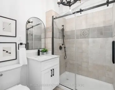 21 Truxford Rd <a href='https://luckyalan.com/community.php?community=Toronto:Parkwoods-Donalda'>Parkwoods-Donalda, Toronto</a> 4 beds 4 baths 1 garage $1.399M