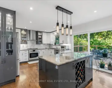 17 Arran Cres <a href='https://luckyalan.com/community.php?community=Toronto:Newtonbrook East'>Newtonbrook East, Toronto</a> 4 beds 4 baths 2 garage $2M