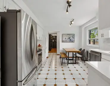34 Rustywood Dr <a href='https://luckyalan.com/community.php?community=Toronto:Parkwoods-Donalda'>Parkwoods-Donalda, Toronto</a> 3 beds 4 baths 2 garage $1.59M