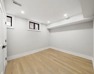 26 Carey Rd <a href='https://luckyalan.com/community_CN.php?community=Toronto:Mount Pleasant West'>Mount Pleasant West, Toronto</a> 5 beds 5 baths garage $3.68M