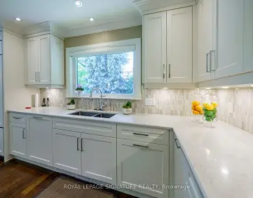 48 Shaftesbury Ave <a href='https://luckyalan.com/community_CN.php?community=Toronto:Rosedale-Moore Park'>Rosedale-Moore Park, Toronto</a> 3 beds 5 baths garage $2.455M