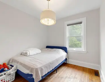 521 Hillsdale Ave E <a href='https://luckyalan.com/community.php?community=Toronto:Mount Pleasant East'>Mount Pleasant East, Toronto</a> 3 beds 2 baths garage $1.3M