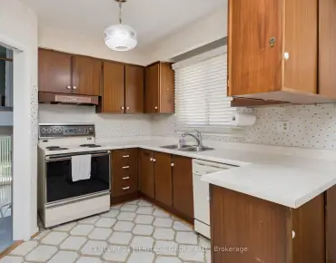 
Caravan  <a href='https://luckyalan.com/community.php?community=North York:Banbury-Don Mills'>Banbury-Don Mills, North York</a> 4 beds 4 baths 2 garage $2.889M