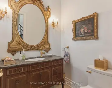 740 Kennedy Rd Ionview, Toronto 2 beds 3 baths  garage $699K
