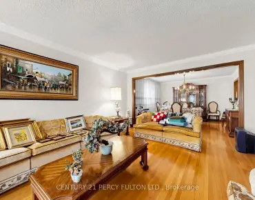 
Elmwood  <a href='https://luckyalan.com/community.php?community=Toronto:Willowdale East'>Willowdale East, Toronto</a> 3 beds 2 baths 2 garage $1.77M