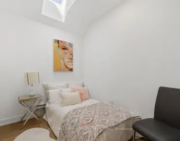 15 Tofino Cres <a href='https://luckyalan.com/community.php?community=Toronto:Banbury-Don Mills'>Banbury-Don Mills, Toronto</a> 4 beds 4 baths 2 garage $990K