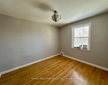 
201 Goddard St <a href='https://luckyalan.com/community.php?community=Toronto:Bathurst Manor'>Bathurst Manor, Toronto</a> 3 beds 4 baths 2 garage $1.999M