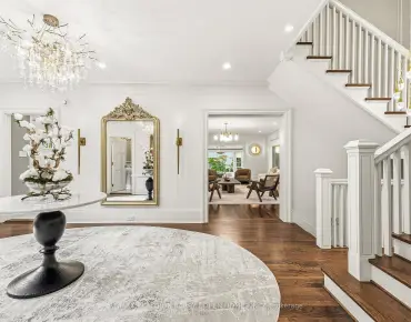 
3987 Bloor St W Islington-City Centre West, Toronto 3 beds 2 baths 1 garage $1.695M