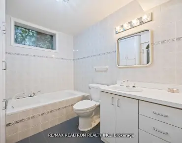 12 Donwoods Dr <a href='https://luckyalan.com/community_CN.php?community=Toronto:Bridle Path-Sunnybrook-York Mills'>Bridle Path-Sunnybrook-York Mills, Toronto</a> 4 beds 4 baths 2 garage $2.85M
