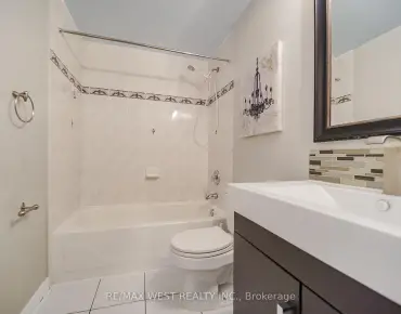 14 Pinoak St Rouge E11, Toronto 3 beds 4 baths 1 garage $899K