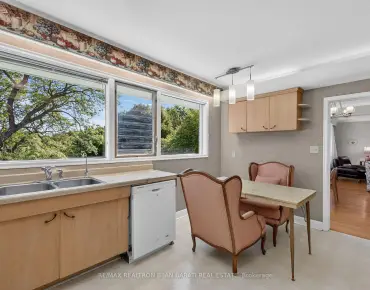 82 Durie St High Park-Swansea, Toronto 3 beds 2 baths 1 garage $1.478M