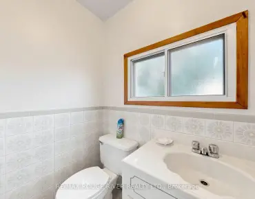 
62 Secroft Cres Black Creek, Toronto 4 beds 3 baths 2 garage $1.185M
