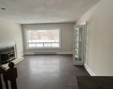 208 Hollywood Ave <a href='https://luckyalan.com/community.php?community=Toronto:Willowdale East'>Willowdale East, Toronto</a> 4 beds 2 baths garage $1.5M