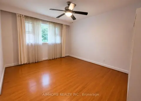 Toronto Bayview Village community 25 Burbank Dr For Sale