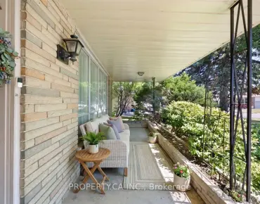 70 Cranbrooke Ave <a href='https://luckyalan.com/community.php?community=Toronto:Lawrence Park North'>Lawrence Park North, Toronto</a> 3 beds 3 baths garage $1.695M