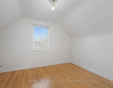 10 Noel Ave <a href='https://luckyalan.com/community.php?community=Toronto:Leaside'>Leaside, Toronto</a> 3 beds 4 baths 1 garage $3.5M