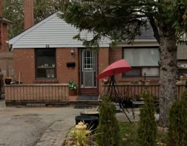 84 Ranee Ave Englemount-Lawrence, Toronto 3 beds 2 baths  garage $890K
