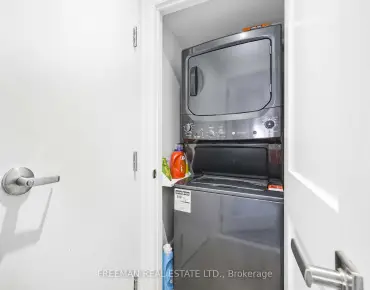 
50 Bowood Ave <a href='https://luckyalan.com/community.php?community=Toronto:Lawrence Park North'>Lawrence Park North, Toronto</a> 3 beds 4 baths 1 garage $2.749M