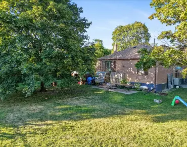 
49 Beatrice St Trinity-Bellwoods, Toronto 6 beds 4 baths 2 garage $2.799M