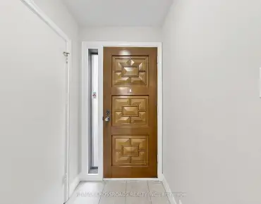 36 Belinda Sq Steeles, Toronto 3 beds 4 baths 2 garage $874.9K