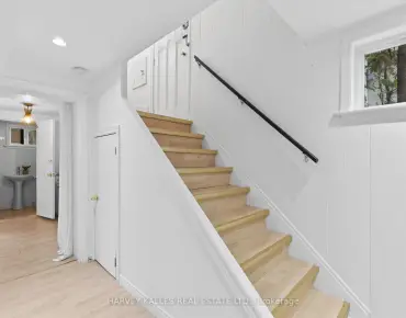 73 Hocken Ave Wychwood, Toronto 2 beds 1 baths  garage $1.138M