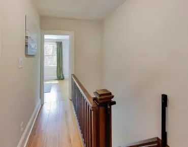 14 Yatescastle Dr Glenfield-Jane Heights, Toronto 3 beds 4 baths garage $898K