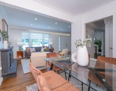 14 Yatescastle Dr Glenfield-Jane Heights, Toronto 3 beds 4 baths garage $898K