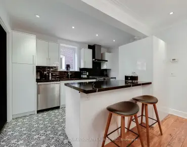 33 Bimini Cres Black Creek, Toronto 4 beds 2 baths garage $685K