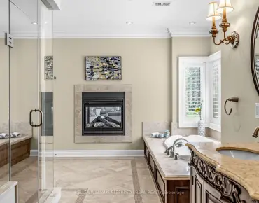 105 Betty Ann Dr <a href='https://luckyalan.com/community.php?community=Toronto:Willowdale West'>Willowdale West, Toronto</a> 4 beds 7 baths 2 garage $1.85M