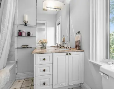 60 Hawksbury Dr <a href='https://luckyalan.com/community_CN.php?community=North York:Bayview Village'>Bayview Village, North York</a> 5 beds 6 baths 2 garage $3.988M