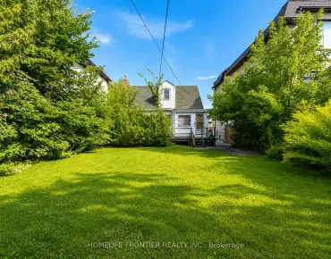 223 Elmwood Ave <a href='https://luckyalan.com/community_CN.php?community=Toronto:Willowdale East'>Willowdale East, Toronto</a> 3 beds 2 baths garage $1.45M