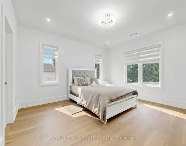 48 Kennard Ave <a href='https://luckyalan.com/community.php?community=Toronto:Bathurst Manor'>Bathurst Manor, Toronto</a> 3 beds 3 baths 1 garage $1.114M