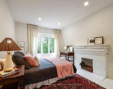 
51 Sloley Rd Cliffcrest, Toronto 3 beds 4 baths 1 garage $1.099M