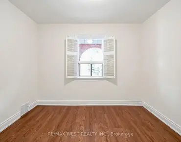 36A Doverwood Crt <a href='https://luckyalan.com/community_CN.php?community=Toronto:Newtonbrook East'>Newtonbrook East, Toronto</a> 4 beds 5 baths 2 garage $2.489M
