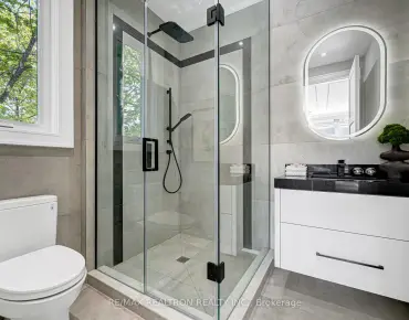 16 Ballyronan Rd <a href='https://luckyalan.com/community.php?community=Toronto:Banbury-Don Mills'>Banbury-Don Mills, Toronto</a> 5 beds 7 baths 2 garage $3.89M

