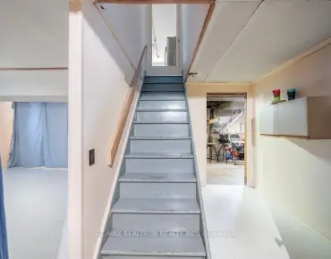 
81 Vessel Cres Centennial Scarborough, Toronto 3 beds 4 baths 1 garage $999K